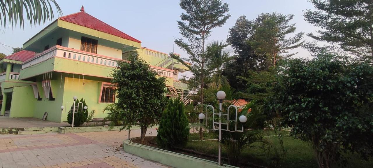 Vrundavan Home Stay And Village Resort Kevadia Dış mekan fotoğraf
